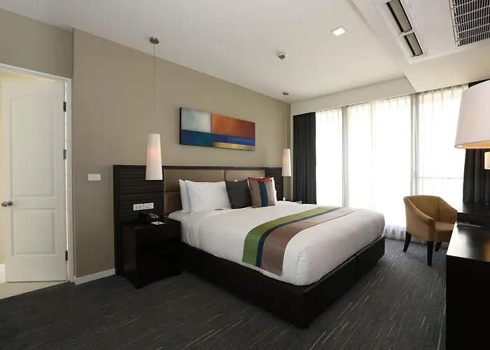 Bangna Pride & Hotel 4*