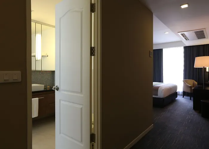 Bangna Pride & Hotel 4*