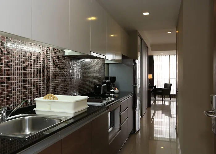 Bangna Pride & Hotel 4*
