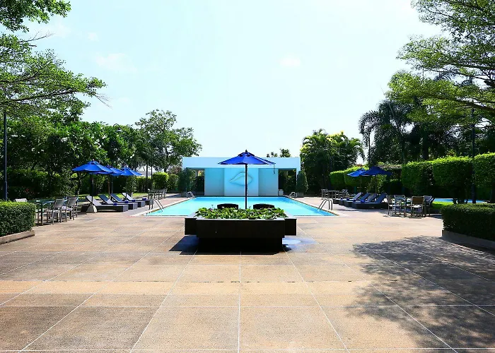 Bangna Pride & Hotel 4*